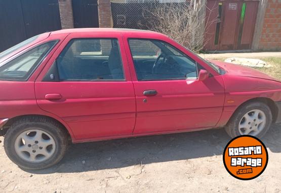 Autos - Ford Escort 1998 Nafta 300000Km - En Venta