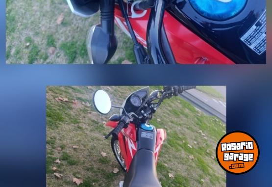 Motos - Honda XR 2024 Nafta 2800Km - En Venta