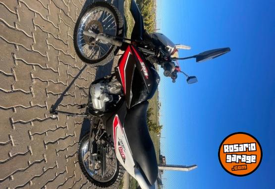 Motos - Motomel 150 2023 Nafta 20000Km - En Venta