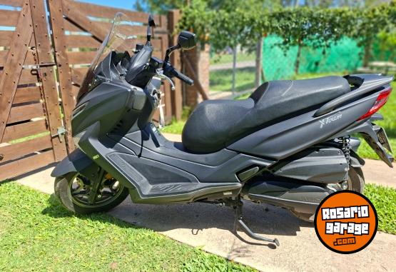 Motos - Kymco XTOWN 2025 Nafta 5900Km - En Venta