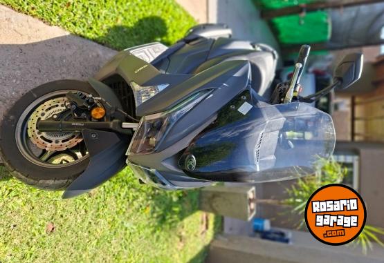 Motos - Kymco XTOWN 2025 Nafta 5900Km - En Venta