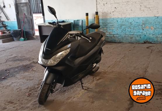 Motos - Honda PCX 150 2018 Nafta 33000Km - En Venta