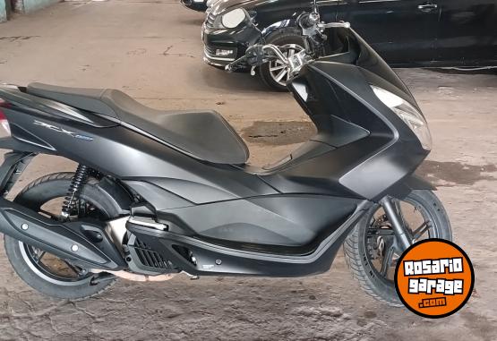 Motos - Honda PCX 150 2018 Nafta 33000Km - En Venta