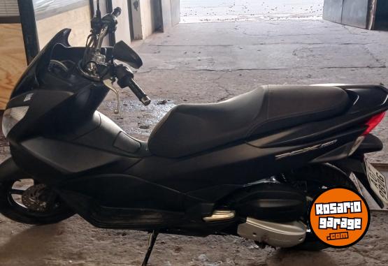 Motos - Honda PCX 150 2018 Nafta 33000Km - En Venta