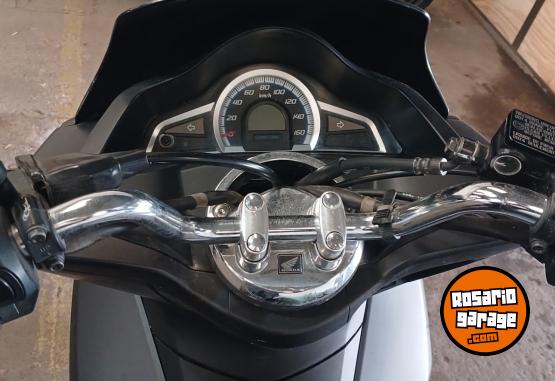 Motos - Honda PCX 150 2018 Nafta 33000Km - En Venta