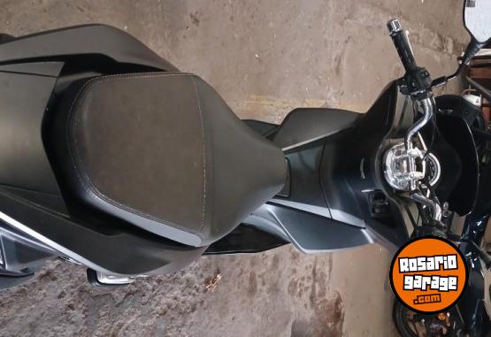 Motos - Honda PCX 150 2018 Nafta 33000Km - En Venta