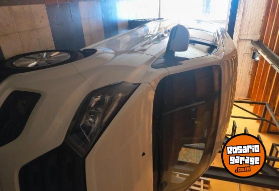 Utilitarios - Shineray Furgón 2026 Nafta 7900Km - En Venta