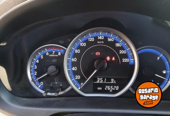 Autos - Toyota 2024 xls 1.5 6m/t manual 2024 Nafta 26528Km - En Venta