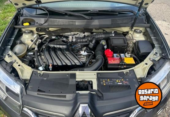 Autos - Renault Logan ZEN 2022 Nafta 295000Km - En Venta