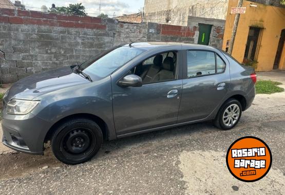 Autos - Renault Logan ZEN 2022 Nafta 295000Km - En Venta