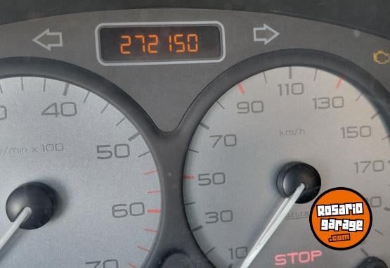 Utilitarios - Peugeot Parthner 1.6 HDI 2011 Diesel 272150Km - En Venta