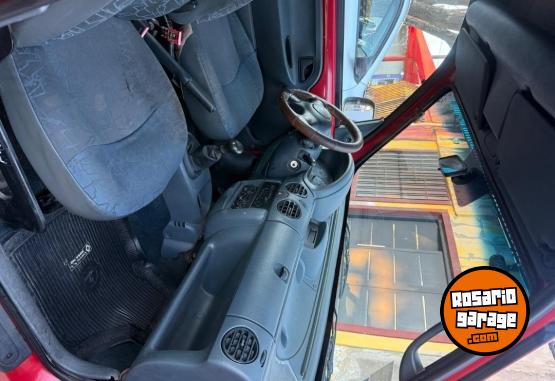 Utilitarios - Renault Kangoo 2001 Diesel 236000Km - En Venta