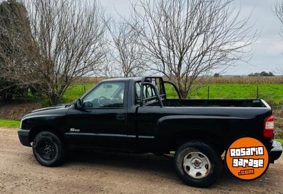 Camionetas - Chevrolet S10 cabina simple 2005 Diesel 400000Km - En Venta