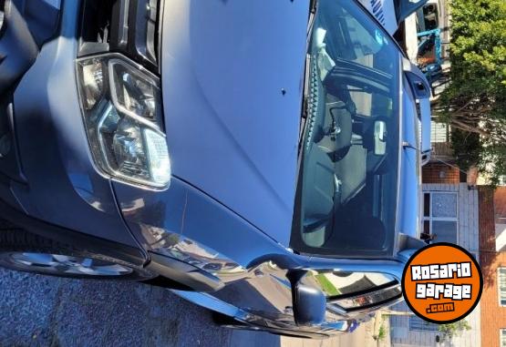 Camionetas - Renault Duster oroch outsider plu 2016 GNC 160000Km - En Venta