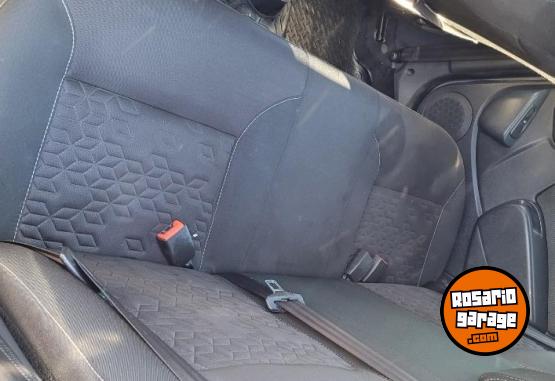 Camionetas - Renault Duster oroch outsider plu 2016 GNC 160000Km - En Venta