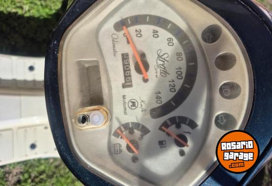 Motos - Motomel Strato euro 2024 Nafta 9000Km - En Venta
