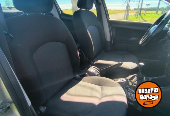 Autos - Peugeot 207 2014 GNC 220000Km - En Venta