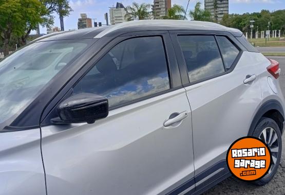 Autos - Nissan 2019 CVT exclusive 2019 Nafta 105000Km - En Venta