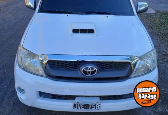 Camionetas - Toyota Hilux 2011 Diesel 260000Km - En Venta