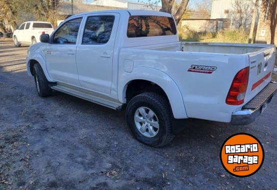 Camionetas - Toyota Hilux 2011 Diesel 260000Km - En Venta