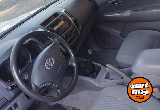 Camionetas - Toyota Hilux 2011 Diesel 260000Km - En Venta