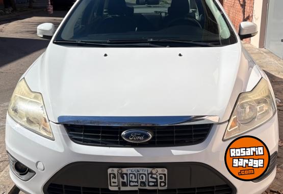 Autos - Ford Focus EXE 1.6 2012 Nafta 135000Km - En Venta
