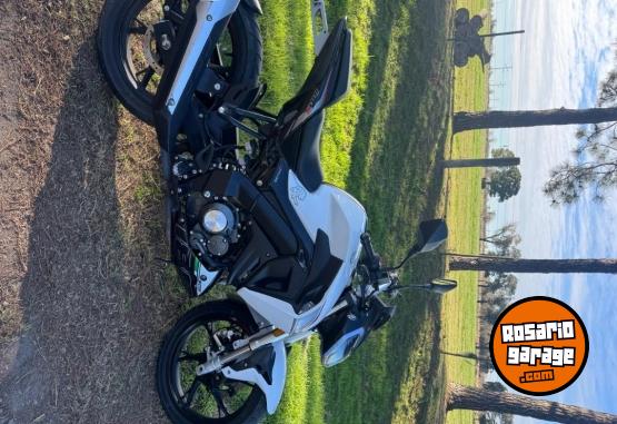 Motos - Benelli 180s 2024 Nafta 9800Km - En Venta