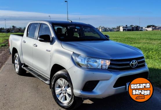 Camionetas - Toyota Hilux SR 2.4 2018 Diesel 187000Km - En Venta