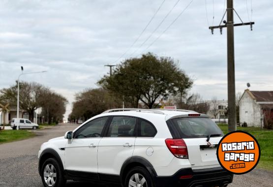 Camionetas - Chevrolet captiva lt 2.4 awd 2016 GNC 220000Km - En Venta