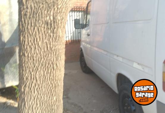 Utilitarios - Mercedes Benz Sprinter 2000 Diesel 740000Km - En Venta