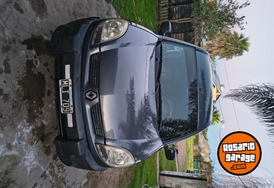 Utilitarios - Renault Kangoo 5 asientos 2013 GNC 185000Km - En Venta