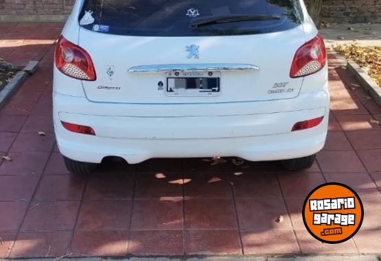 Autos - Peugeot 207 2011 Nafta 172000Km - En Venta