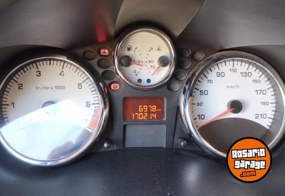 Autos - Peugeot 207 2011 Nafta 172000Km - En Venta