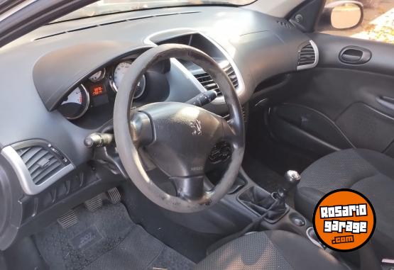 Autos - Peugeot 207 2011 Nafta 172000Km - En Venta