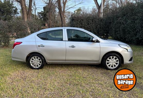 Autos - Nissan Versa sense, 2017 2017 Nafta 92000Km - En Venta