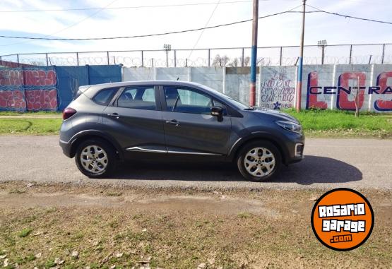 Autos - Renault CAPTUR ZEN 2.0 2017 Nafta 155000Km - En Venta