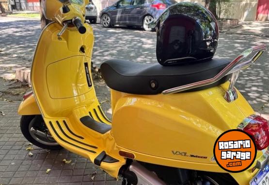 Motos - Vespa VXL 150 2024 Nafta 320Km - En Venta