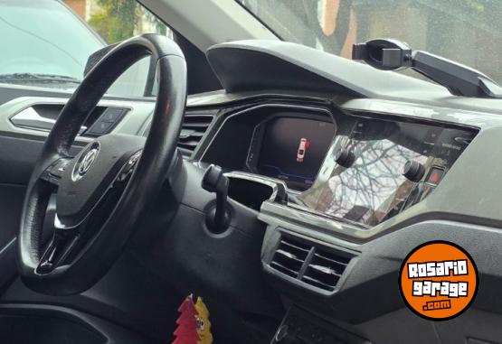 Autos - Volkswagen Virtus Highline 2018 Nafta 148000Km - En Venta