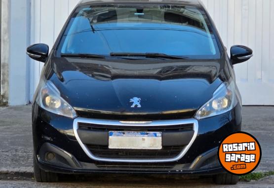Autos - Peugeot 208 2017 Nafta 89000Km - En Venta