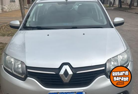 Autos - Renault LoganExpression 1.6L 2016 Nafta 198000Km - En Venta