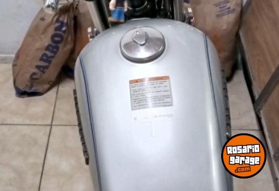 Motos - Suzuki GN 2017 Nafta 31000Km - En Venta