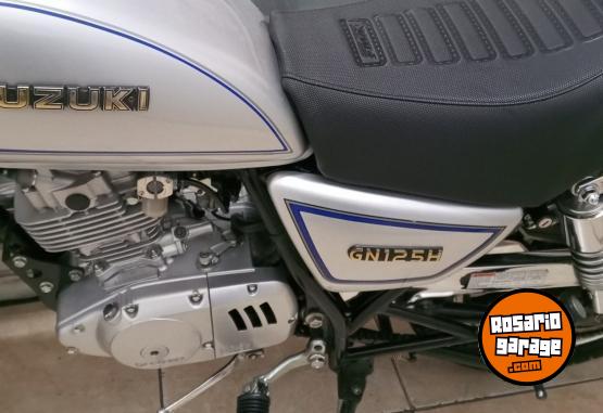 Motos - Suzuki GN 2017 Nafta 31000Km - En Venta
