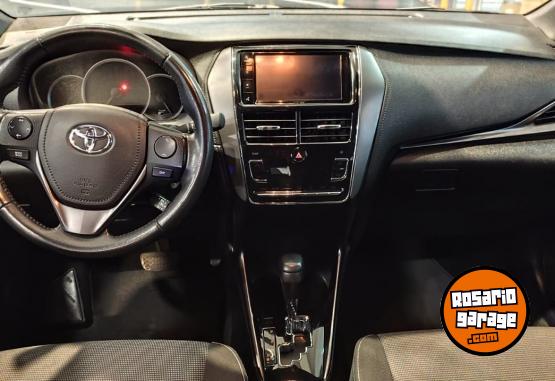 Autos - Toyota YARIS 1.5 XLS CVT 2022 Nafta 56000Km - En Venta
