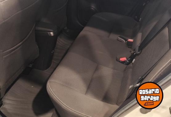 Autos - Toyota YARIS 1.5 XLS CVT 2022 Nafta 56000Km - En Venta