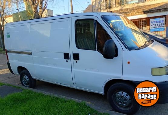 Utilitarios - Peugeot Boxer turbo D 2004 Diesel 1111Km - En Venta