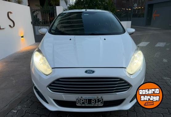 Autos - Ford Fiesta 2015 GNC 161000Km - En Venta