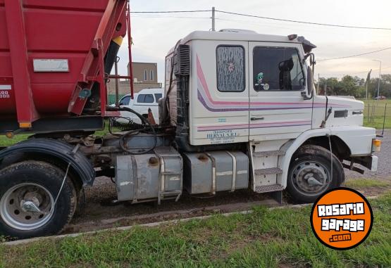 Camiones y Grúas - Scania 113 360 (solo el camión) - En Venta
