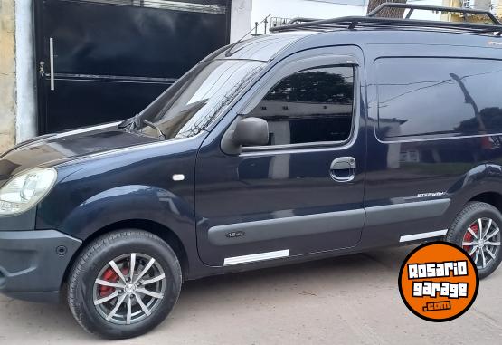 Utilitarios - Renault Kangoo 2015 GNC 228000Km - En Venta