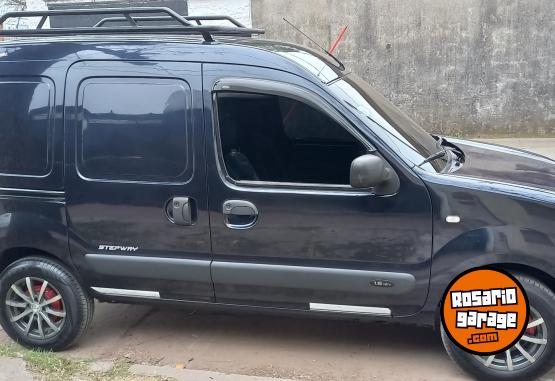 Utilitarios - Renault Kangoo 2015 GNC 228000Km - En Venta