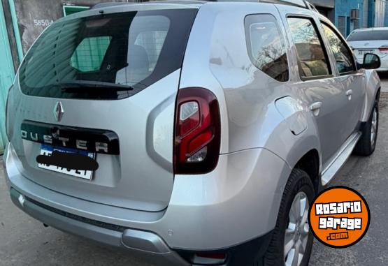 Autos - Renault Duster 2017 GNC 90000Km - En Venta